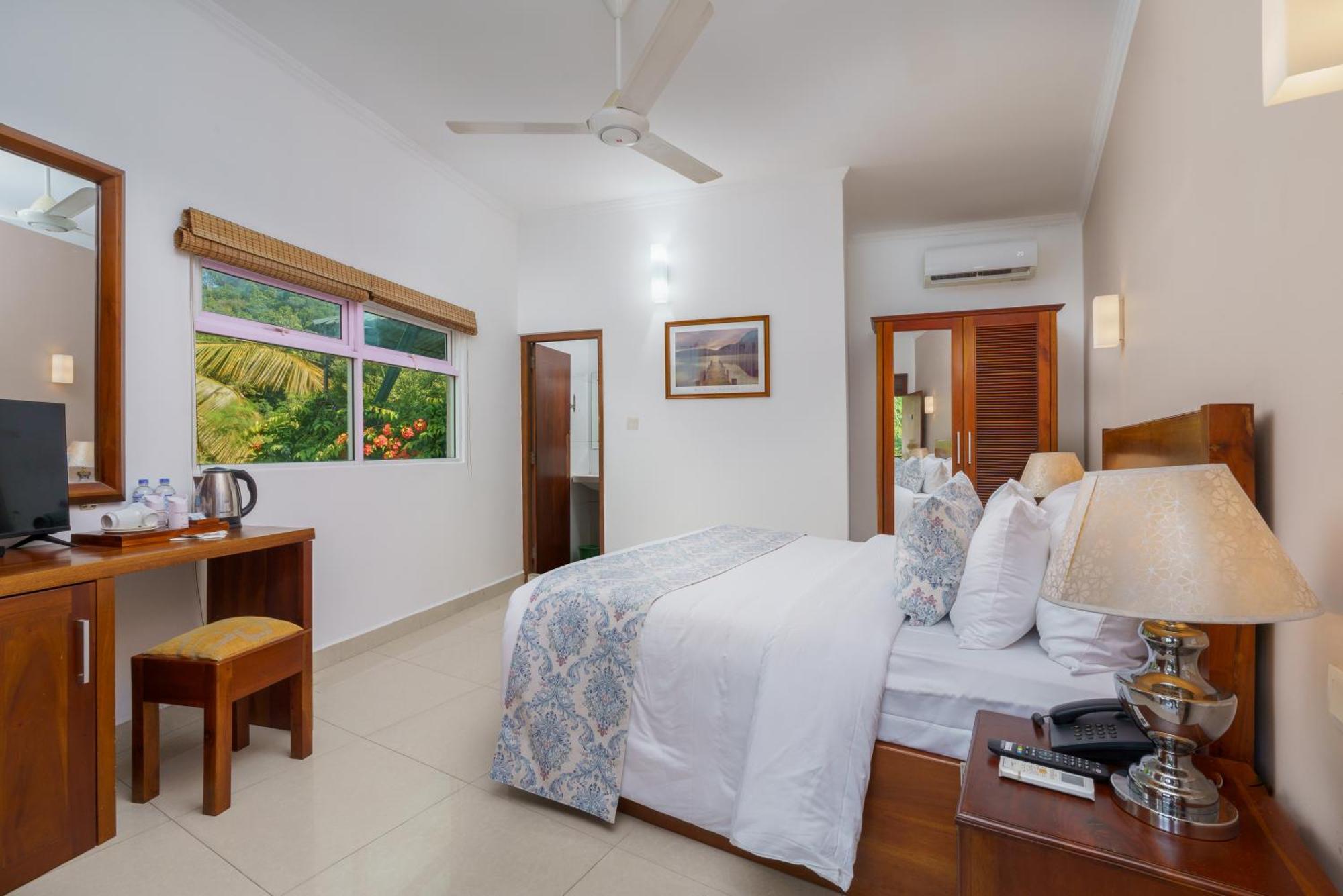 Hotel Travellers Nest Kandy Eksteriør bilde