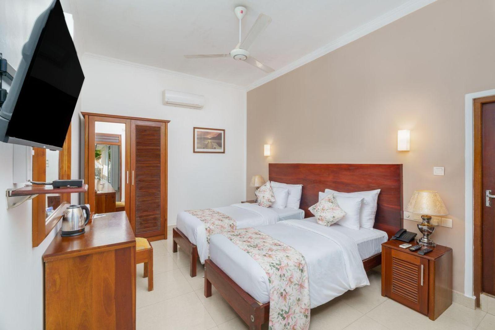 Hotel Travellers Nest Kandy Eksteriør bilde