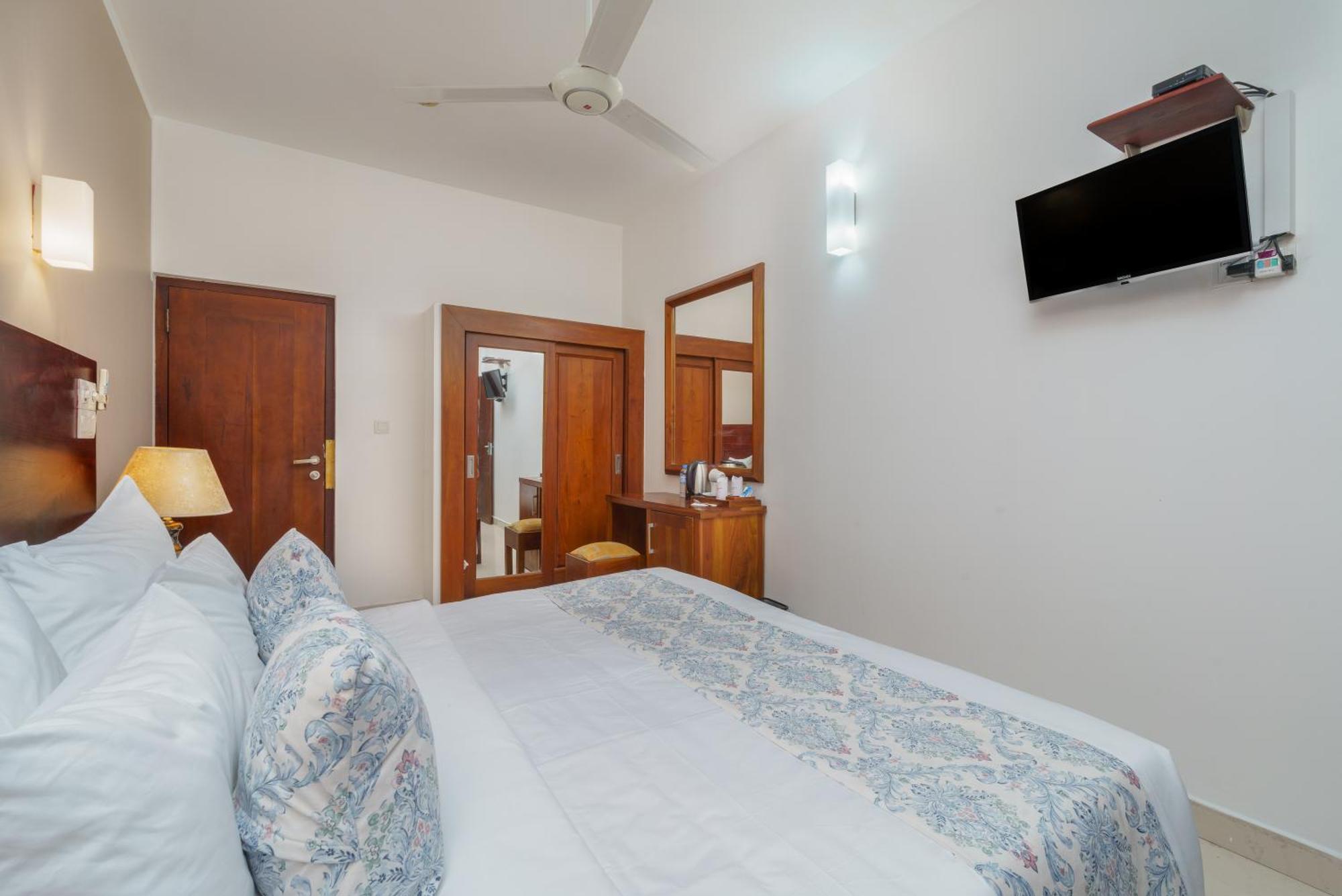 Hotel Travellers Nest Kandy Eksteriør bilde